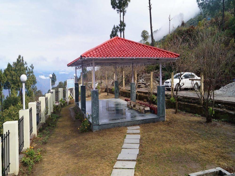 V Resorts Mumukshu Pauri المظهر الخارجي الصورة